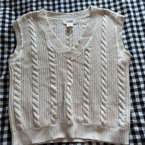 Jessica Simpson V-Neck Cable Knit Sweater Vest - Cream